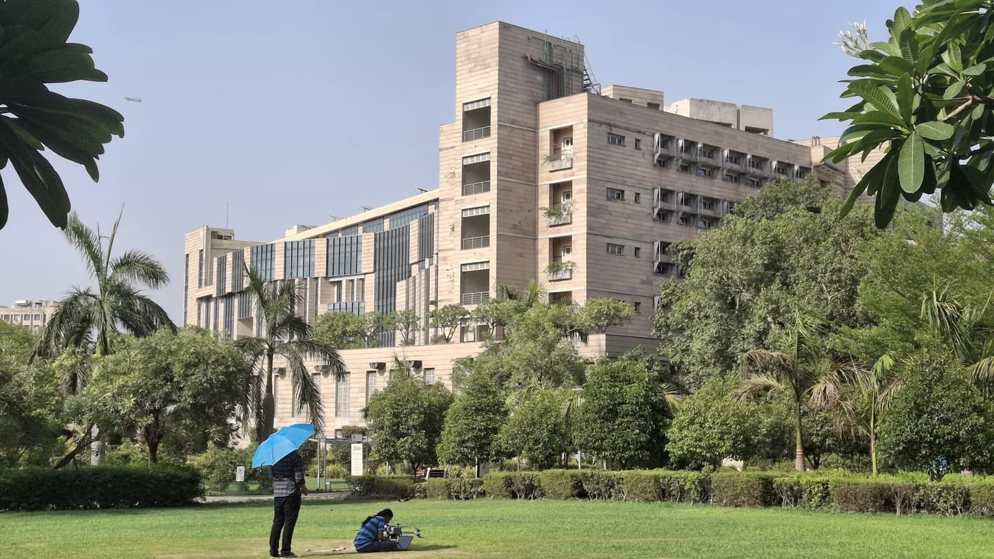 Main academic building at the IIIT Delhi campus